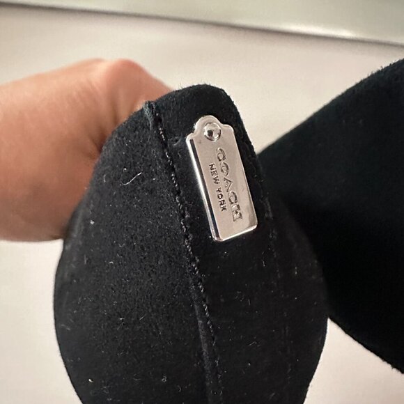 NWOB Coach Round Toe Black Suede Pumps Size 8 - Picture 5 of 6